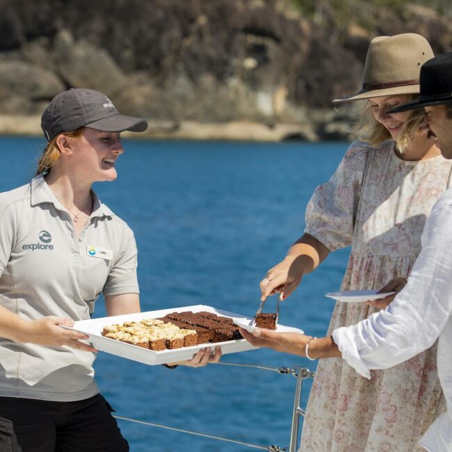 exceptional-customer-service - Group Explore - Sunset Sail Whitsunday Islands